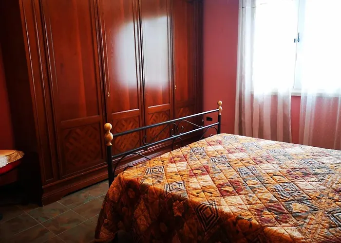 Il Rovo Di Фолиньо